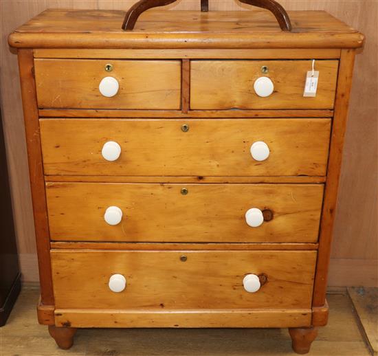 A Victorian pine chest of drawers (a.f.) W.94cm